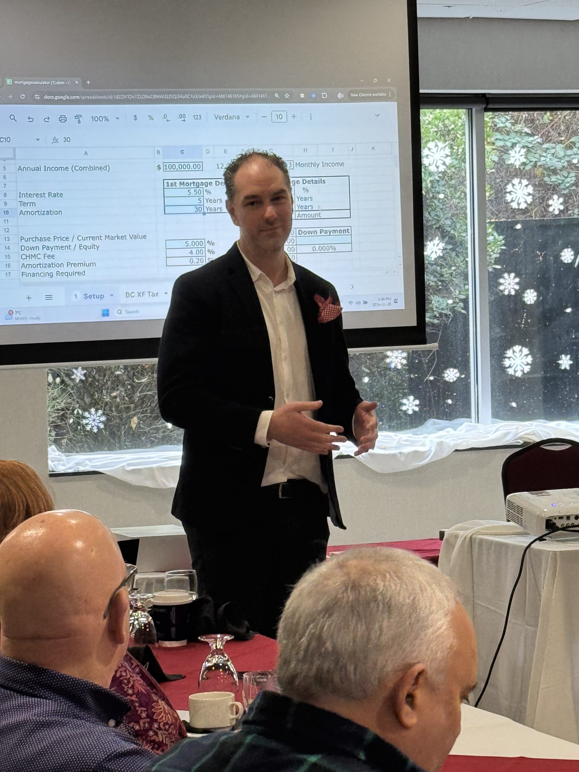David Steinberg presenting a mortgage education seminar in Victoria, BC